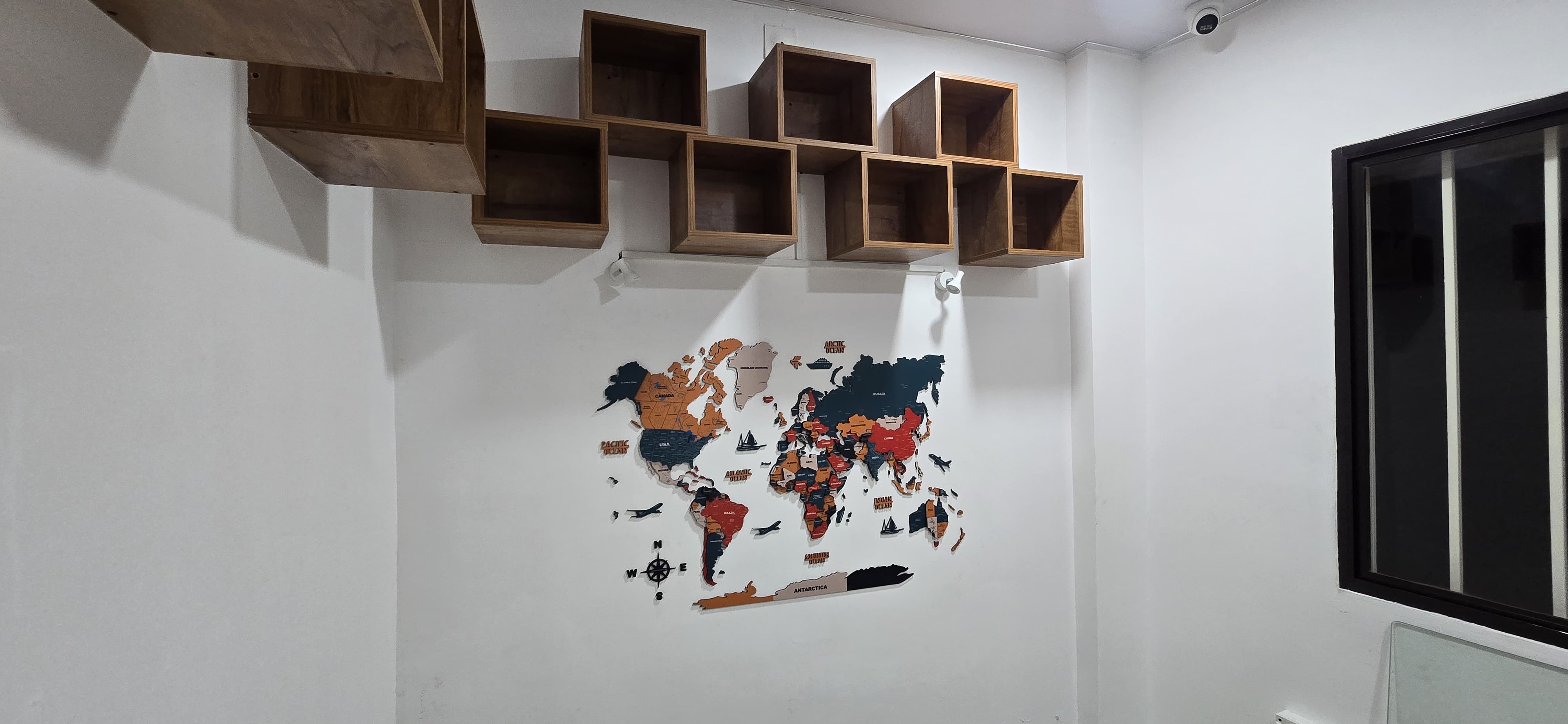 Study area and discussion room